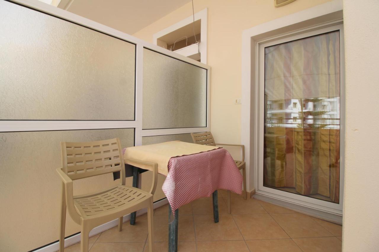 Lengu Holidays Houses Sarandë Esterno foto