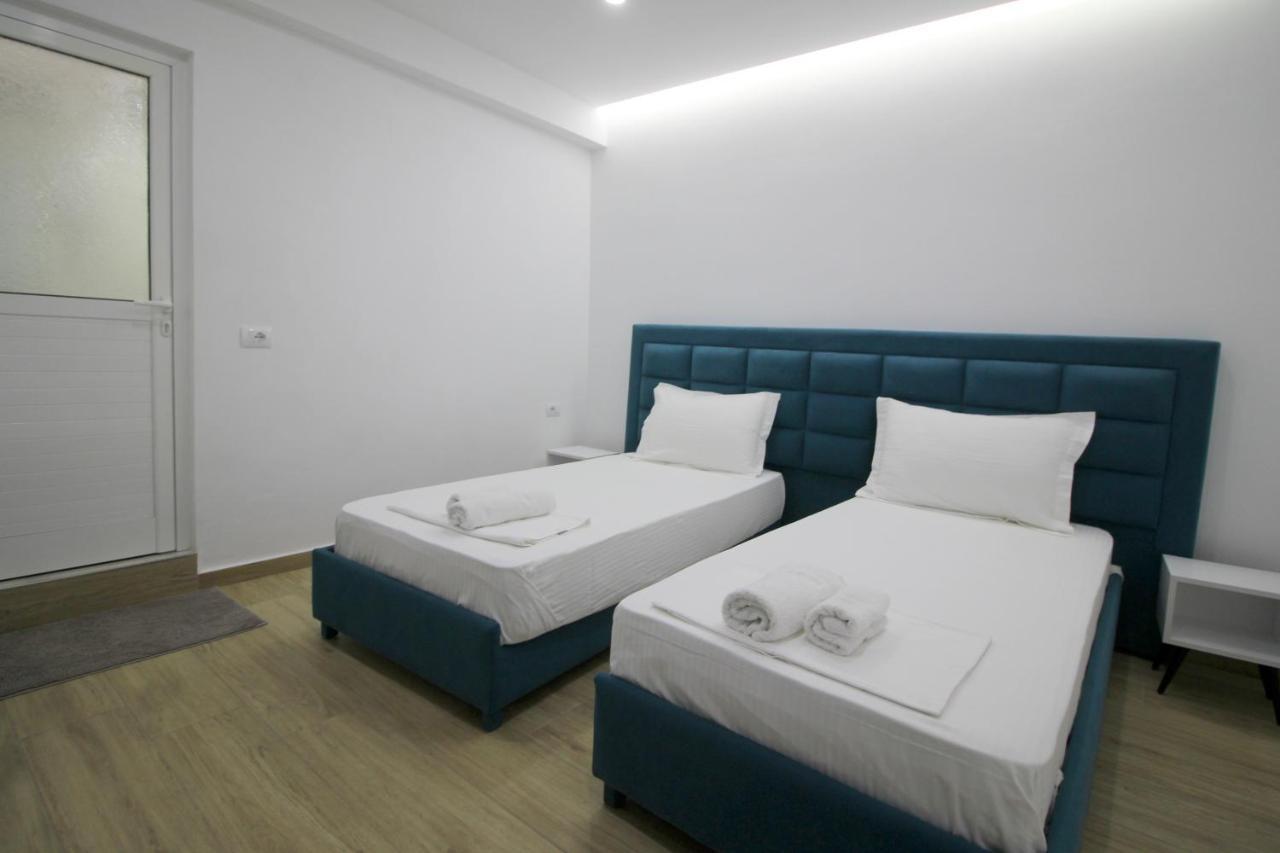 Lengu Holidays Houses Sarandë Esterno foto