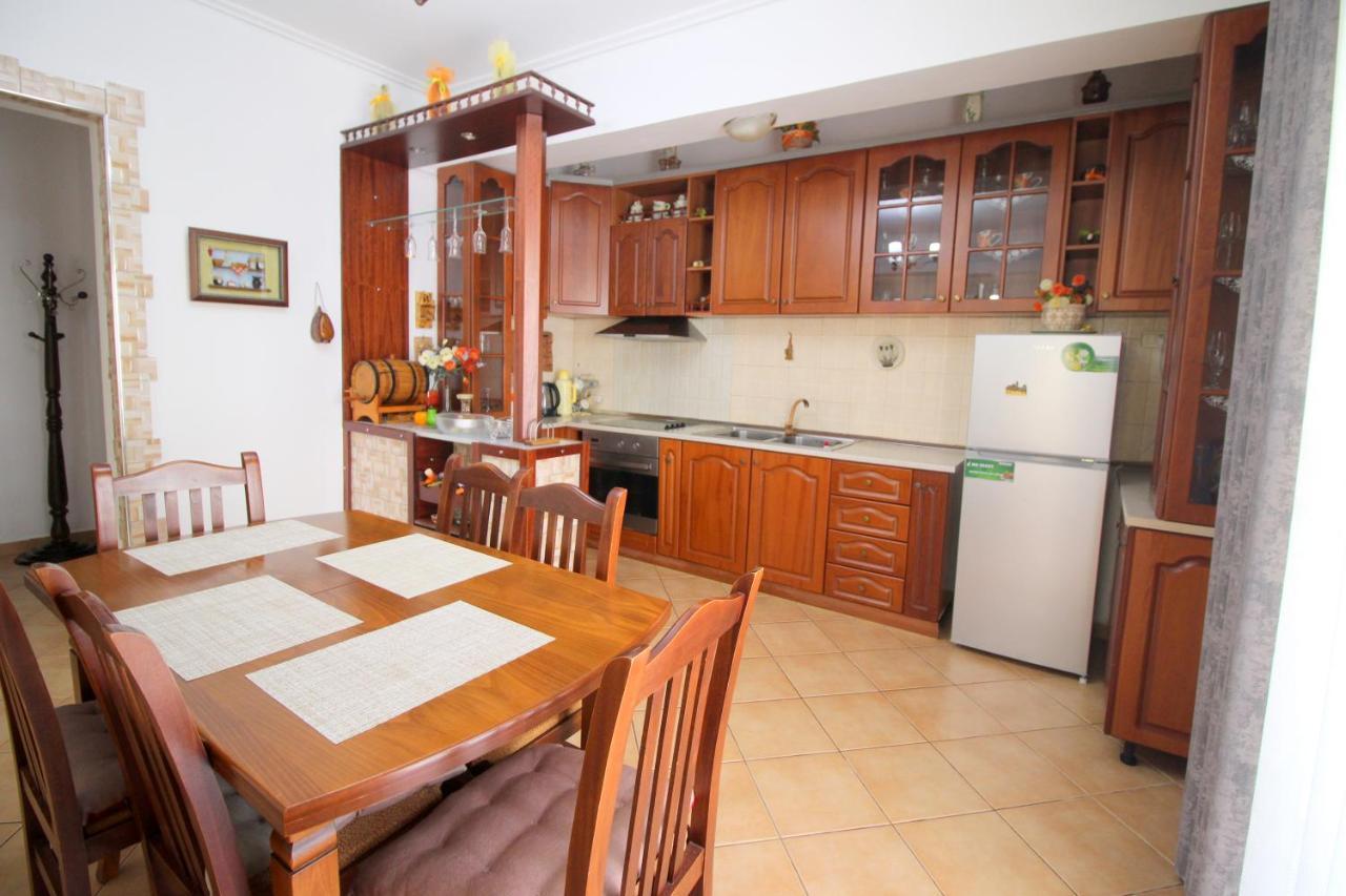 Lengu Holidays Houses Sarandë Esterno foto