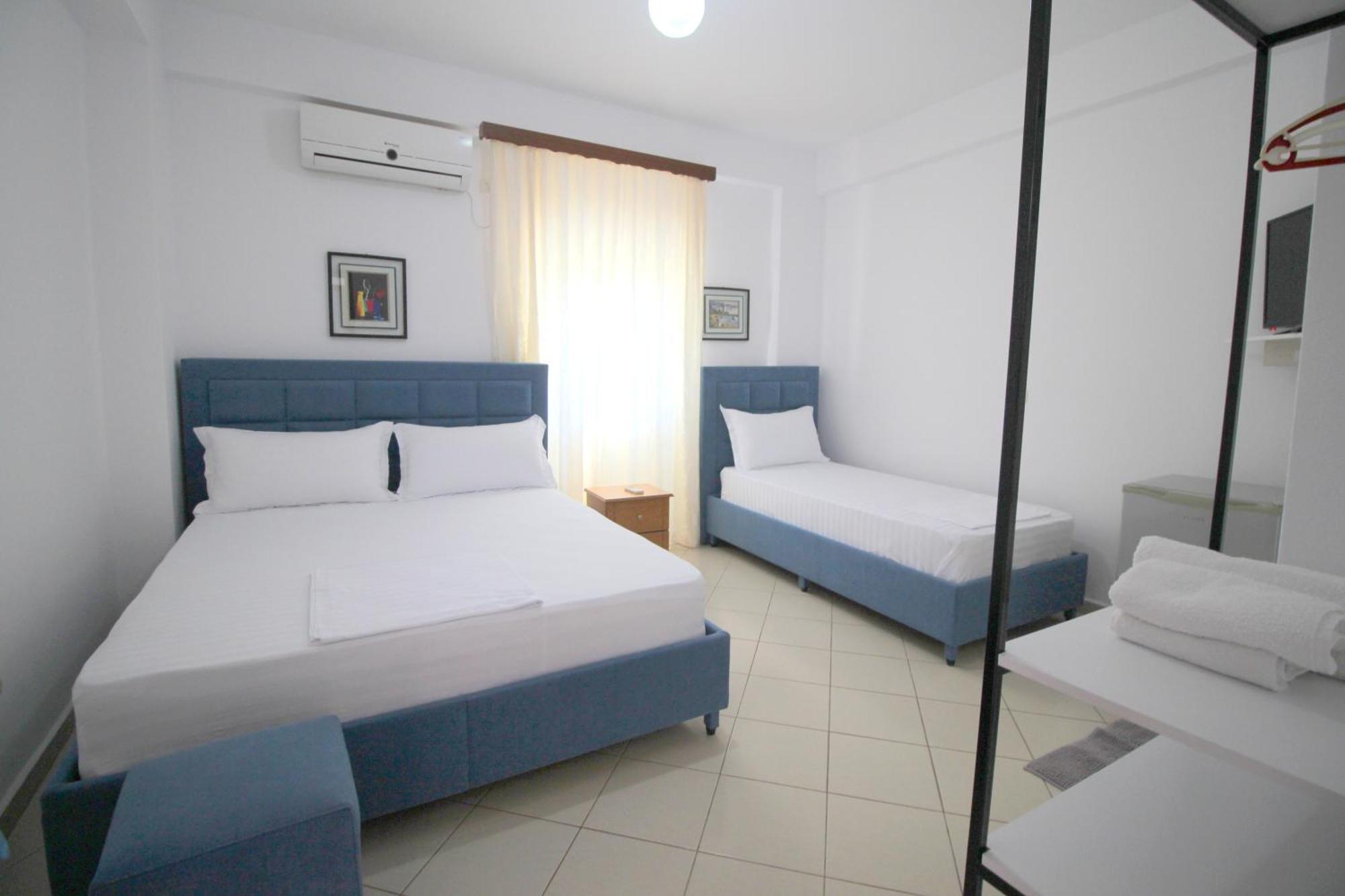 Lengu Holidays Houses Sarandë Esterno foto