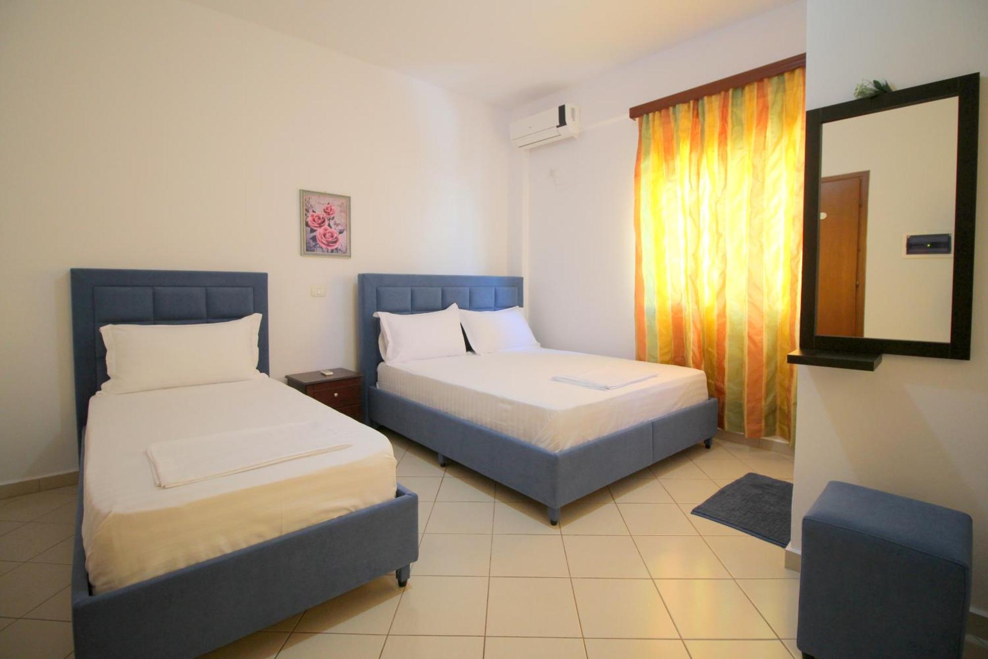 Lengu Holidays Houses Sarandë Esterno foto