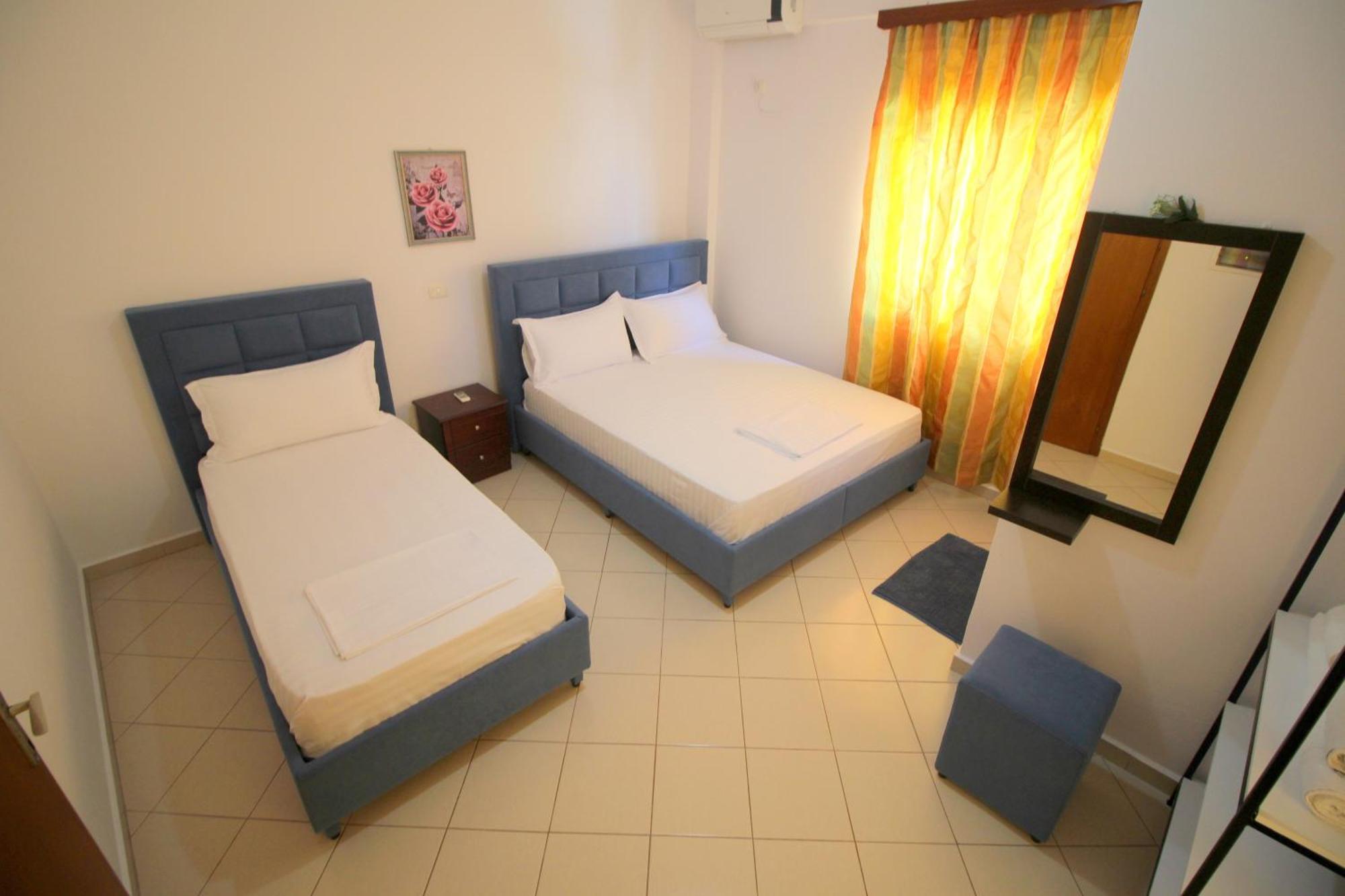 Lengu Holidays Houses Sarandë Esterno foto