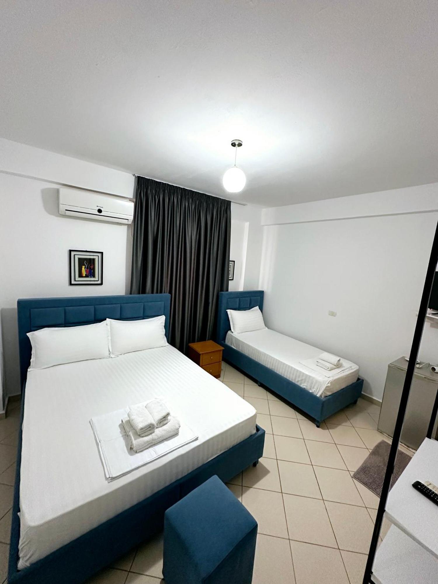 Lengu Holidays Houses Sarandë Esterno foto